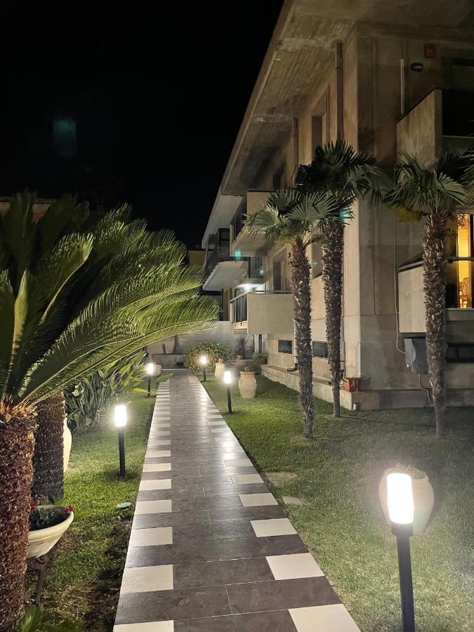 Apartamento Geltrude Avola Exterior foto